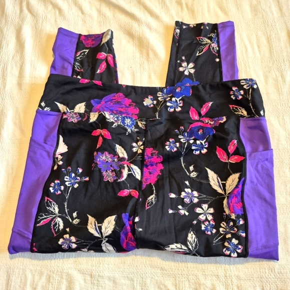 LuLaRoe Rise women's size 3X leggings black floral purple has 3 pockets, NWOT - Picture 5 of 7